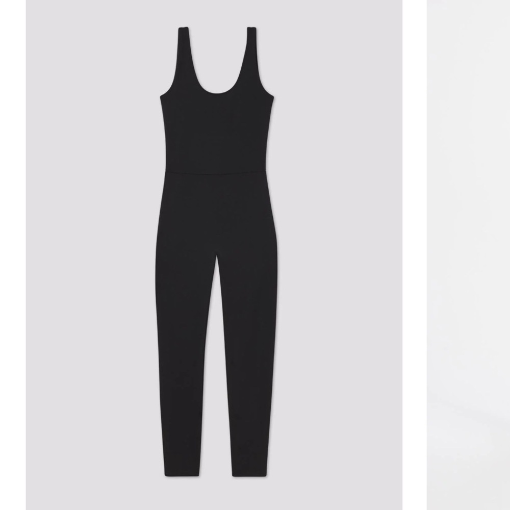 girlfriend collective Black Scoop-Neck Tank Jumpsuit | Size Medium |